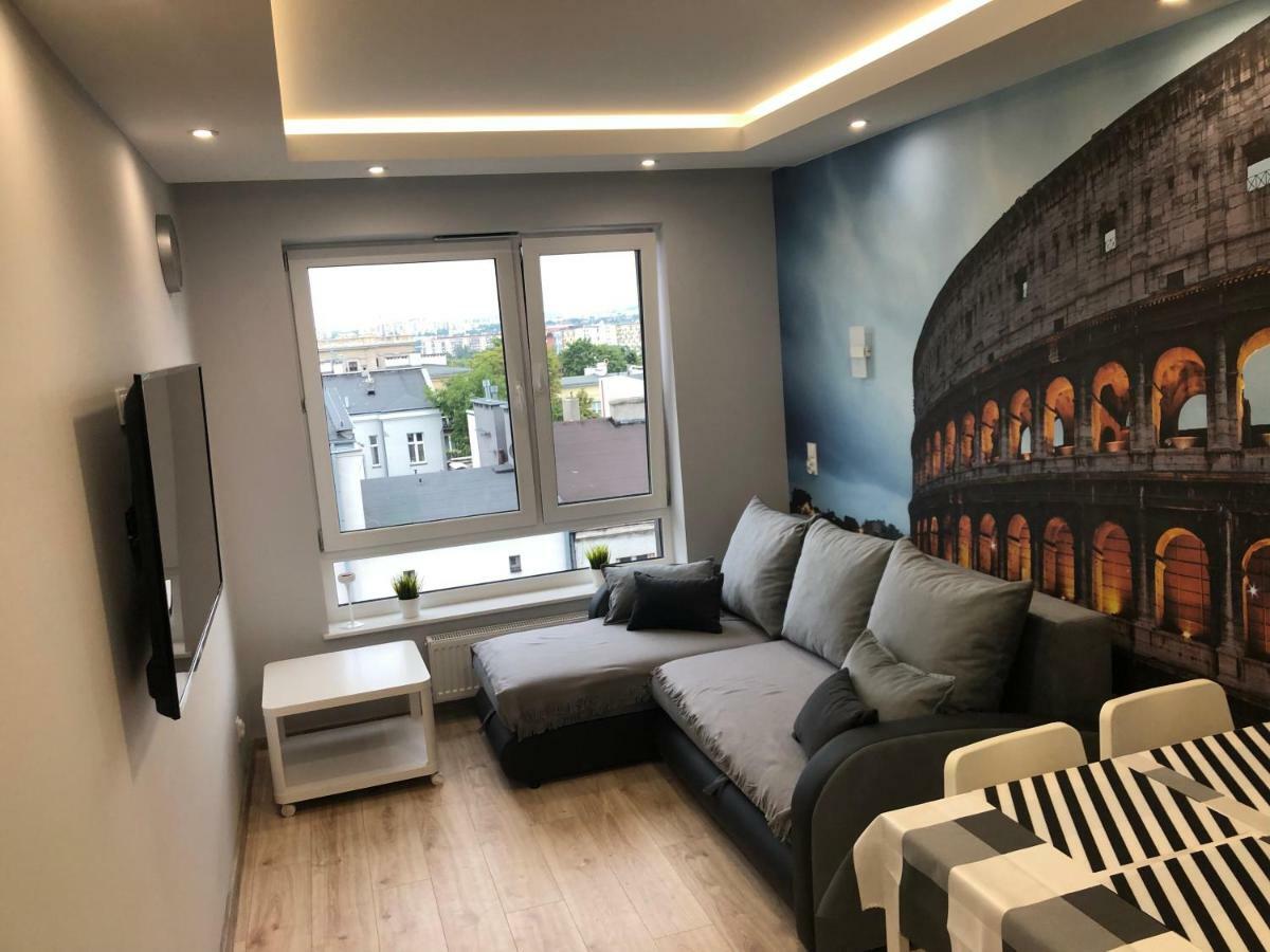 Klimatyzowany Apartament Roma Z Garazem Podziemnym เคียลเซ ภายนอก รูปภาพ