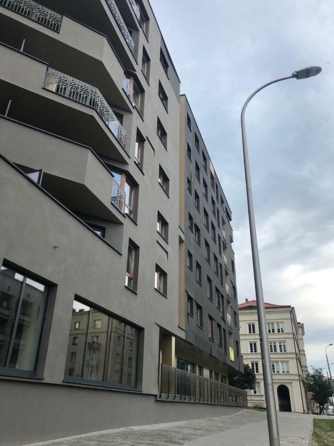 Klimatyzowany Apartament Roma Z Garazem Podziemnym เคียลเซ ภายนอก รูปภาพ