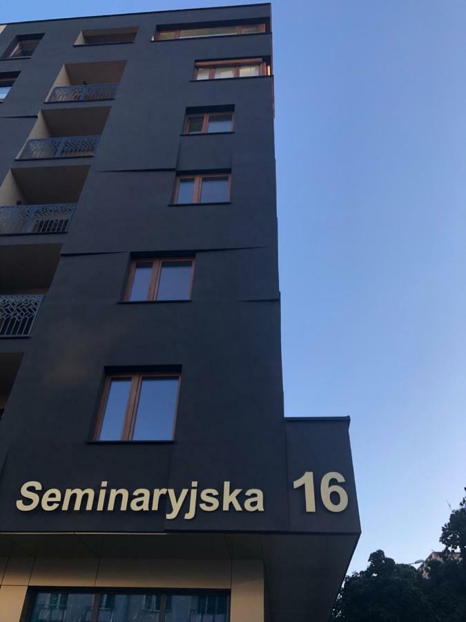 Klimatyzowany Apartament Roma Z Garazem Podziemnym เคียลเซ ภายนอก รูปภาพ