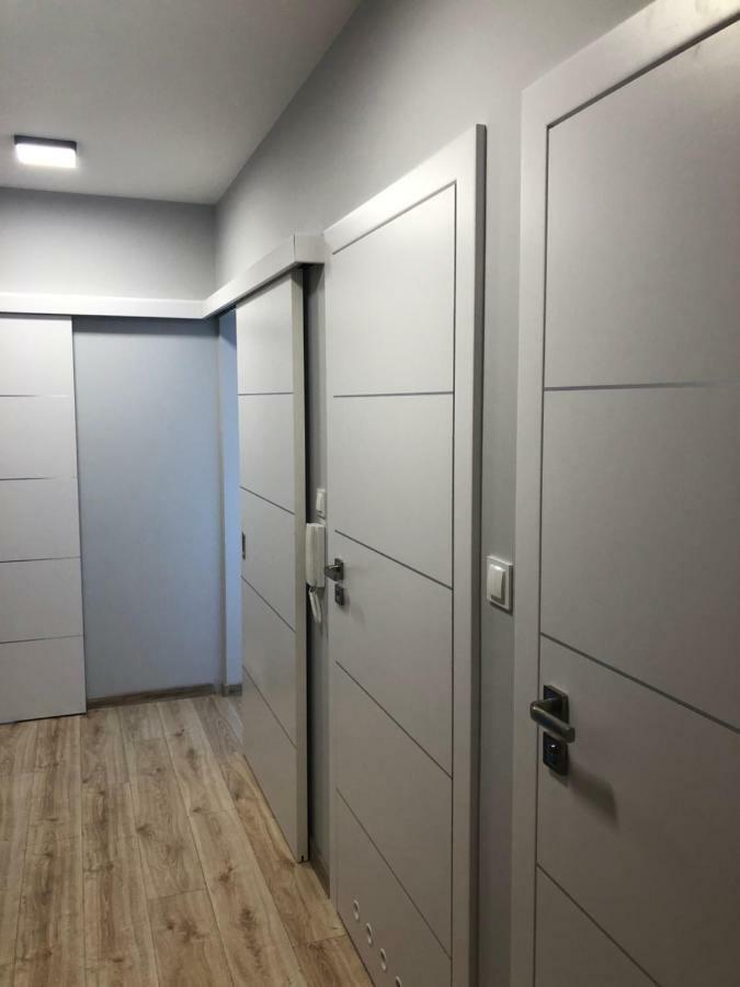 Klimatyzowany Apartament Roma Z Garazem Podziemnym เคียลเซ ภายนอก รูปภาพ