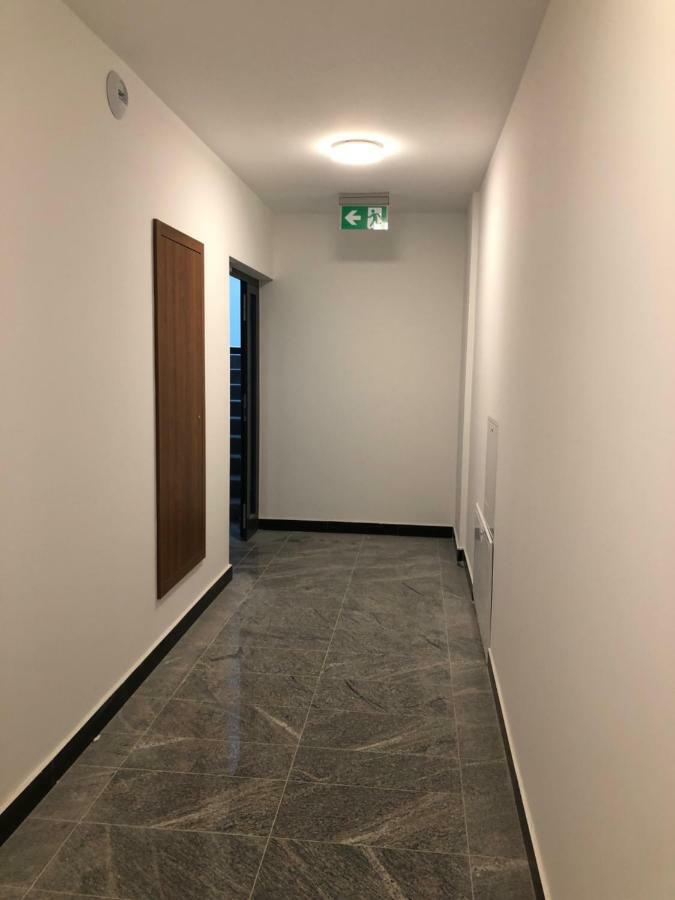 Klimatyzowany Apartament Roma Z Garazem Podziemnym เคียลเซ ภายนอก รูปภาพ