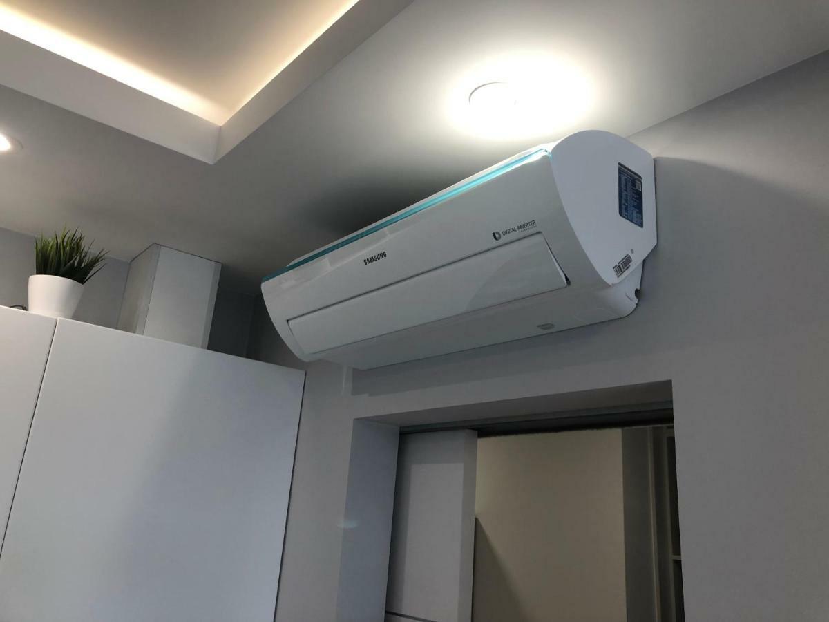 Klimatyzowany Apartament Roma Z Garazem Podziemnym เคียลเซ ภายนอก รูปภาพ