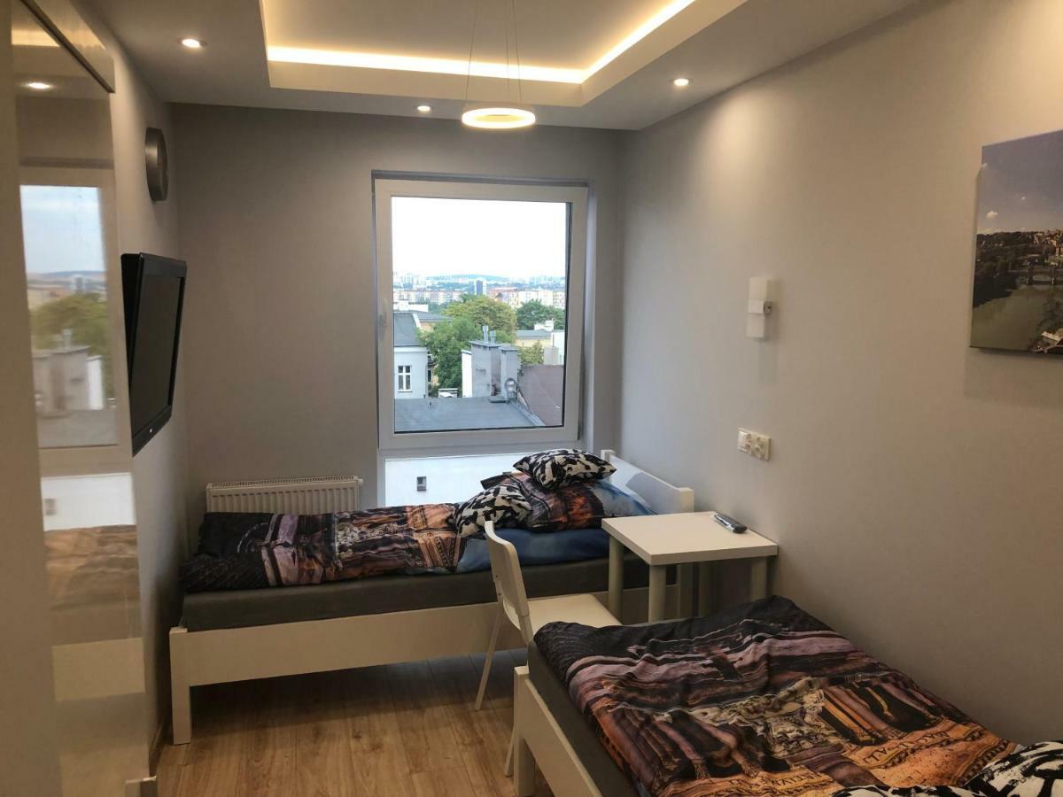 Klimatyzowany Apartament Roma Z Garazem Podziemnym เคียลเซ ภายนอก รูปภาพ